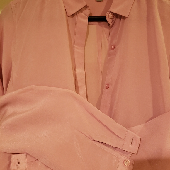 Two Uniqlo silk shirts - Picture 5 of 8